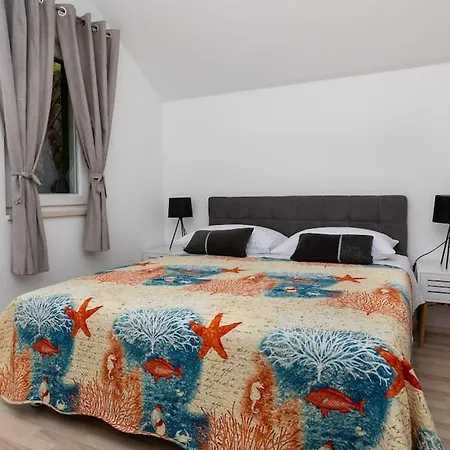 House Medici * Mimice