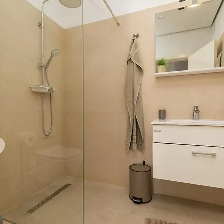 House Medici * Mimice